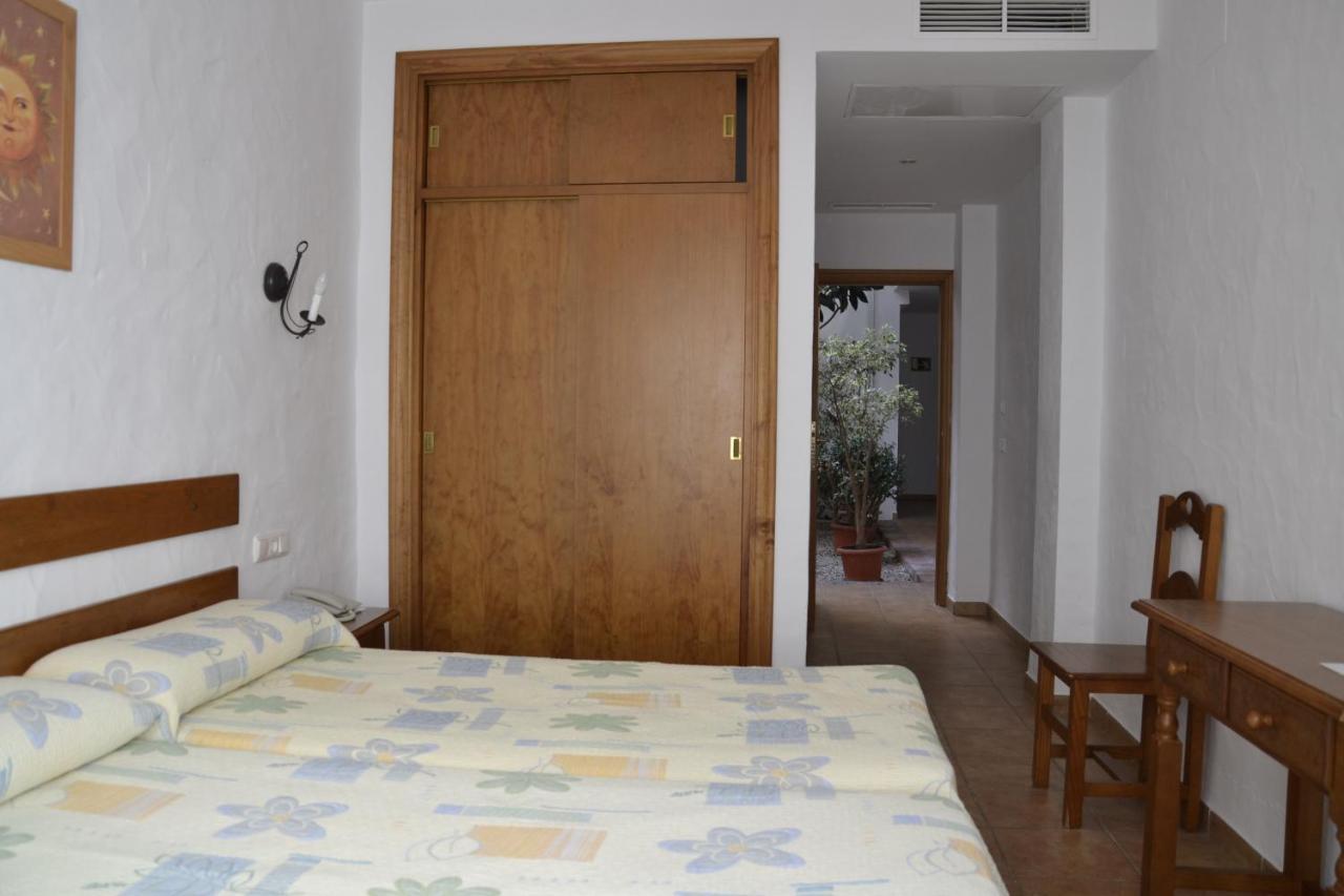 Hotel Oasis Atalaya Conil De La Frontera Esterno foto