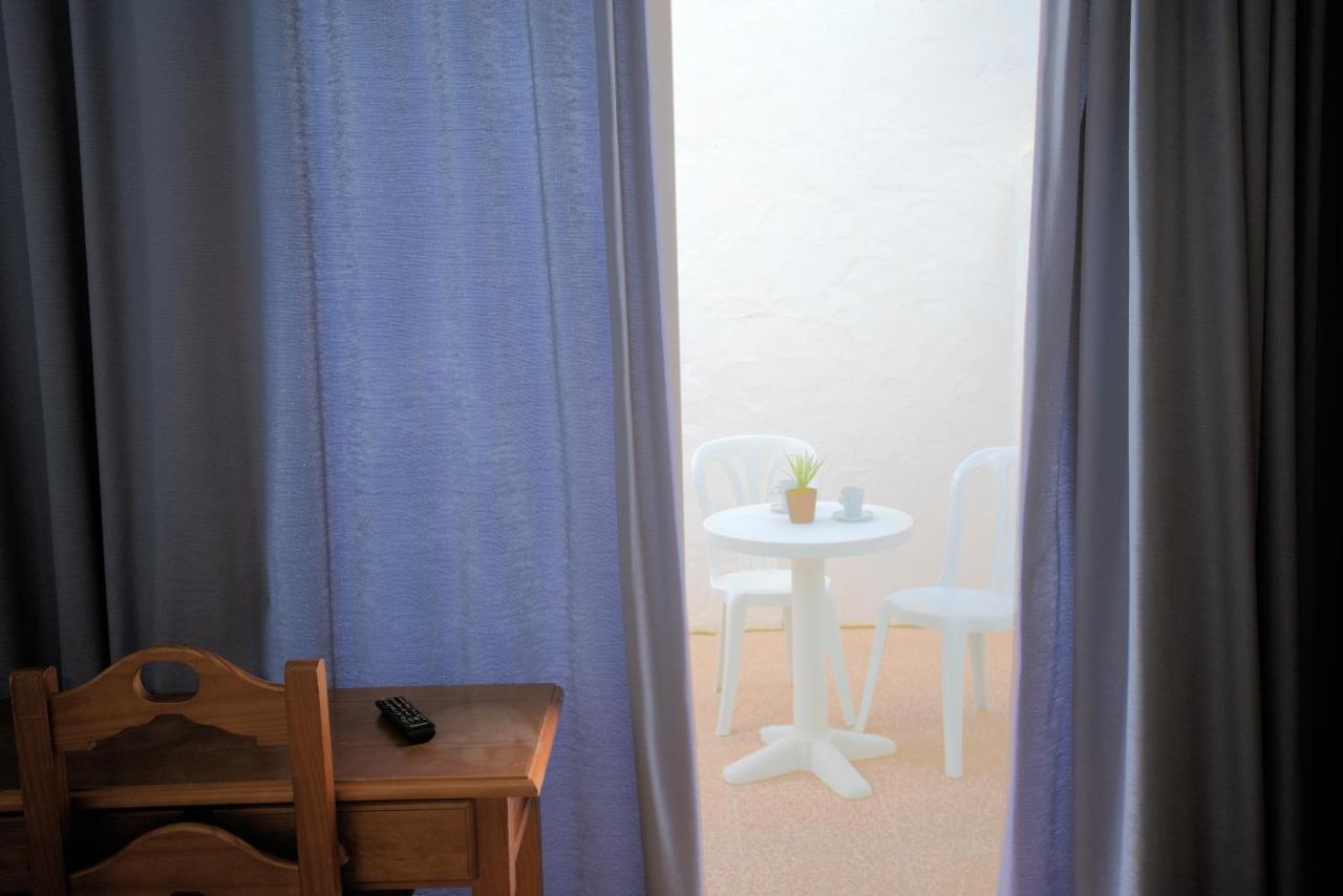 Hotel Oasis Atalaya Conil De La Frontera Esterno foto