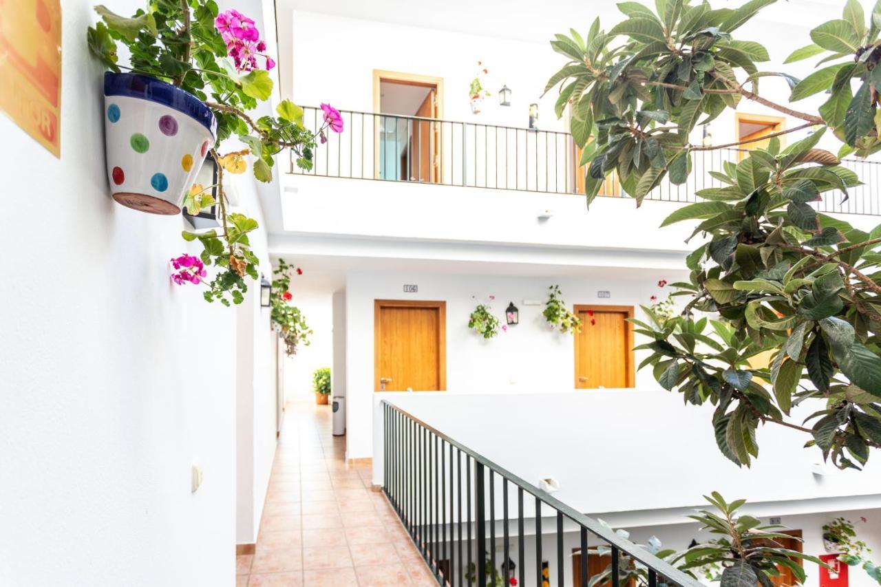 Hotel Oasis Atalaya Conil De La Frontera Esterno foto