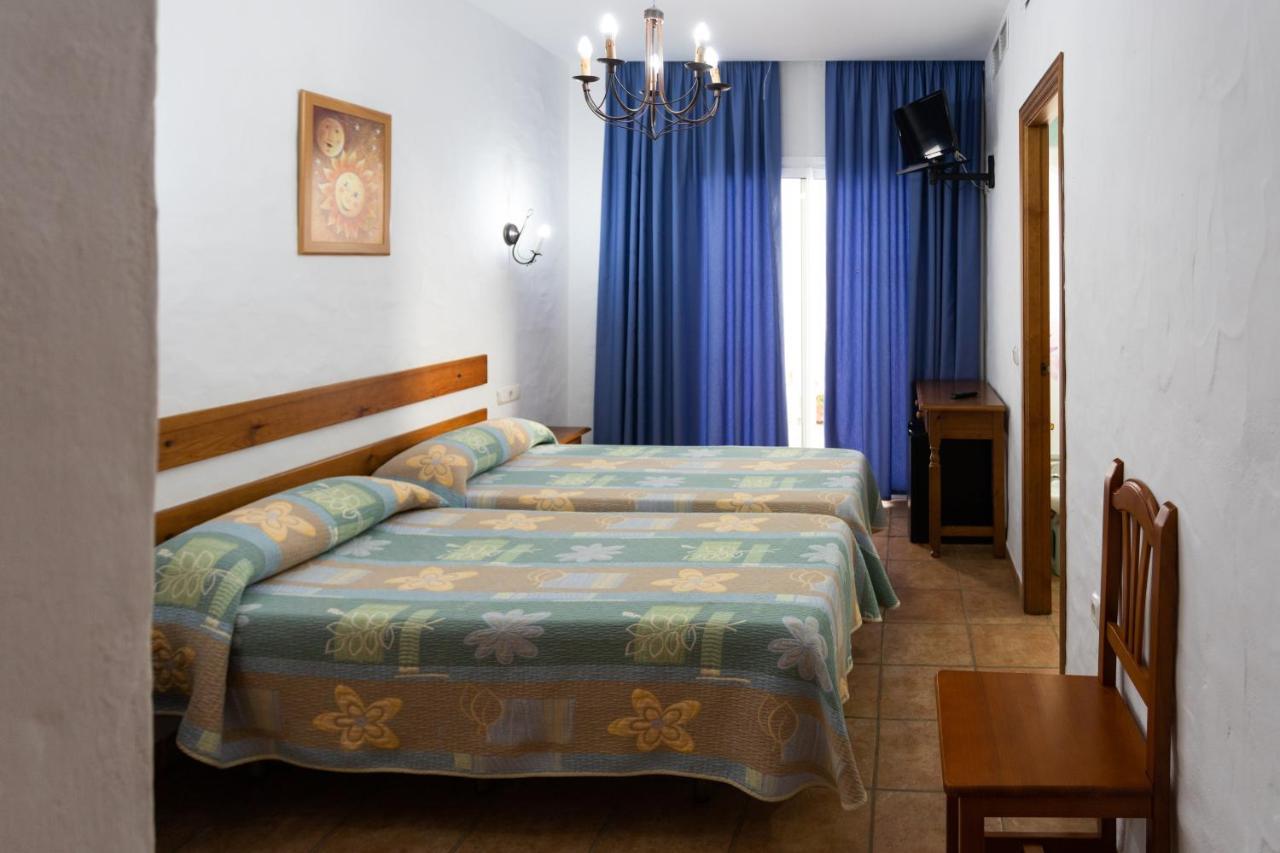 Hotel Oasis Atalaya Conil De La Frontera Esterno foto