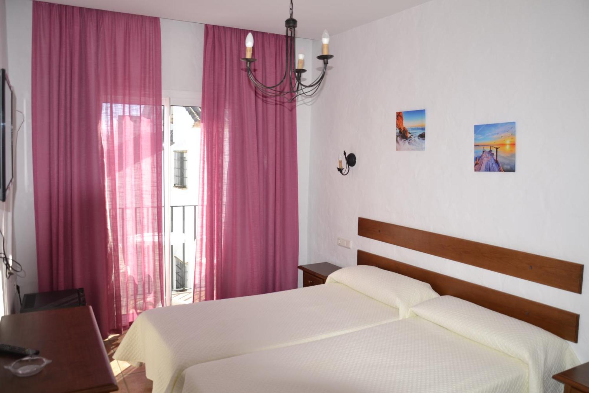 Hotel Oasis Atalaya Conil De La Frontera Esterno foto