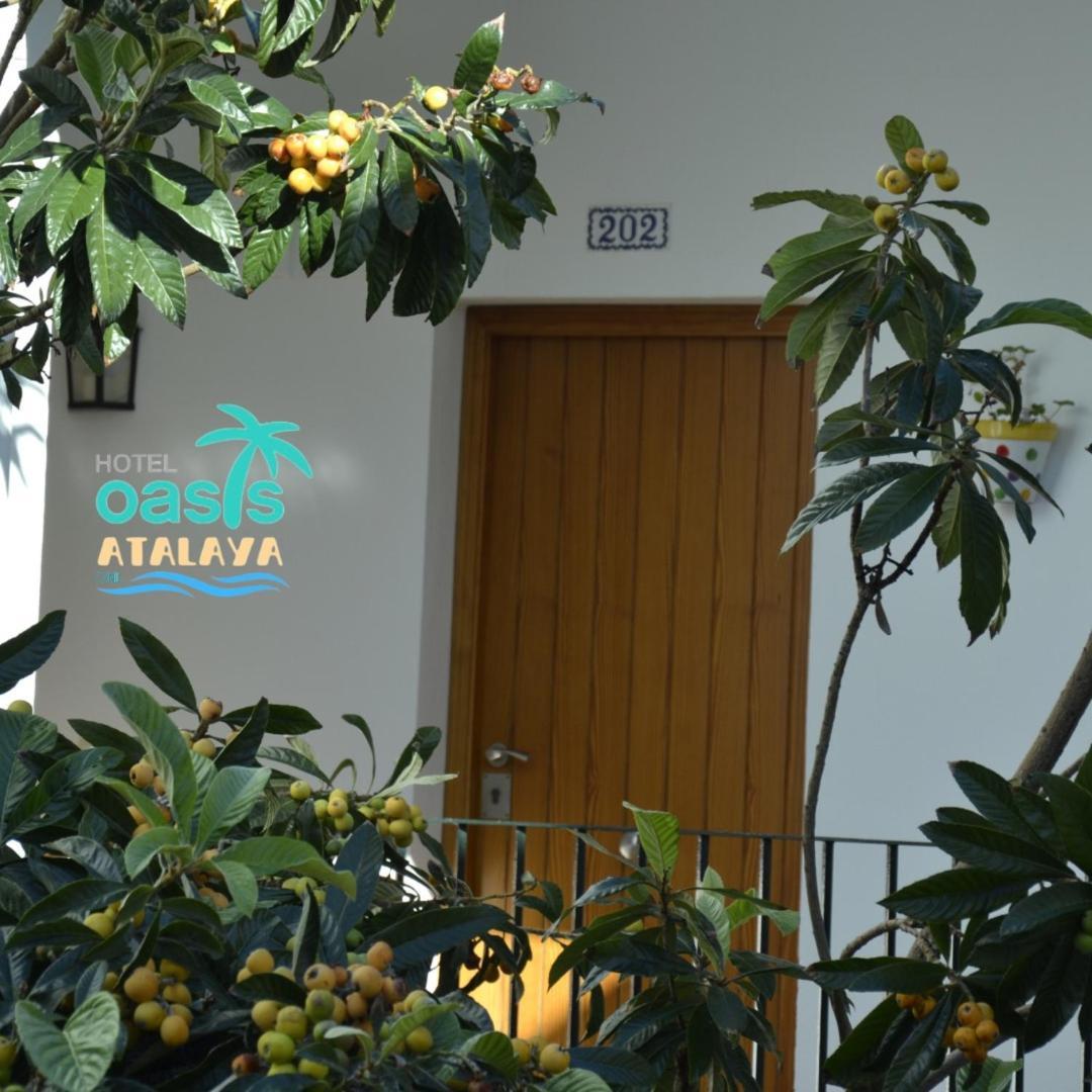 Hotel Oasis Atalaya Conil De La Frontera Esterno foto