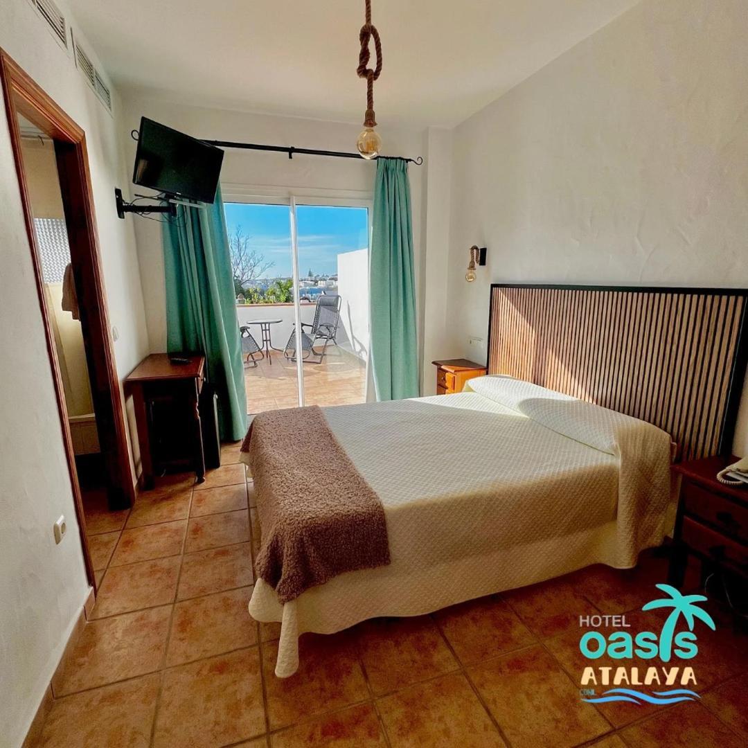 Hotel Oasis Atalaya Conil De La Frontera Esterno foto